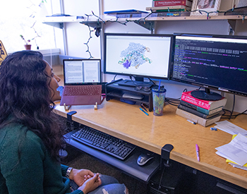 Graduate Student Kartik Lakshmi Rallapalli working on all-atom molecular dynamics simulation of base-editing CRISPR-Cas9 systems and protein redesign. Photo by Michelle Fredricks, UC San Diego Physical Sciences